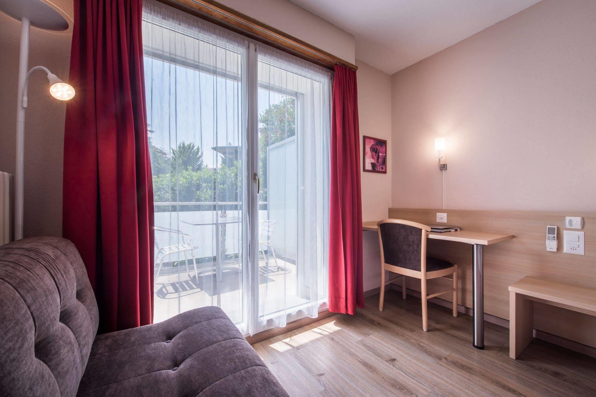 Hotel Derby Interlaken - Action & Relax Hub Kültér fotó