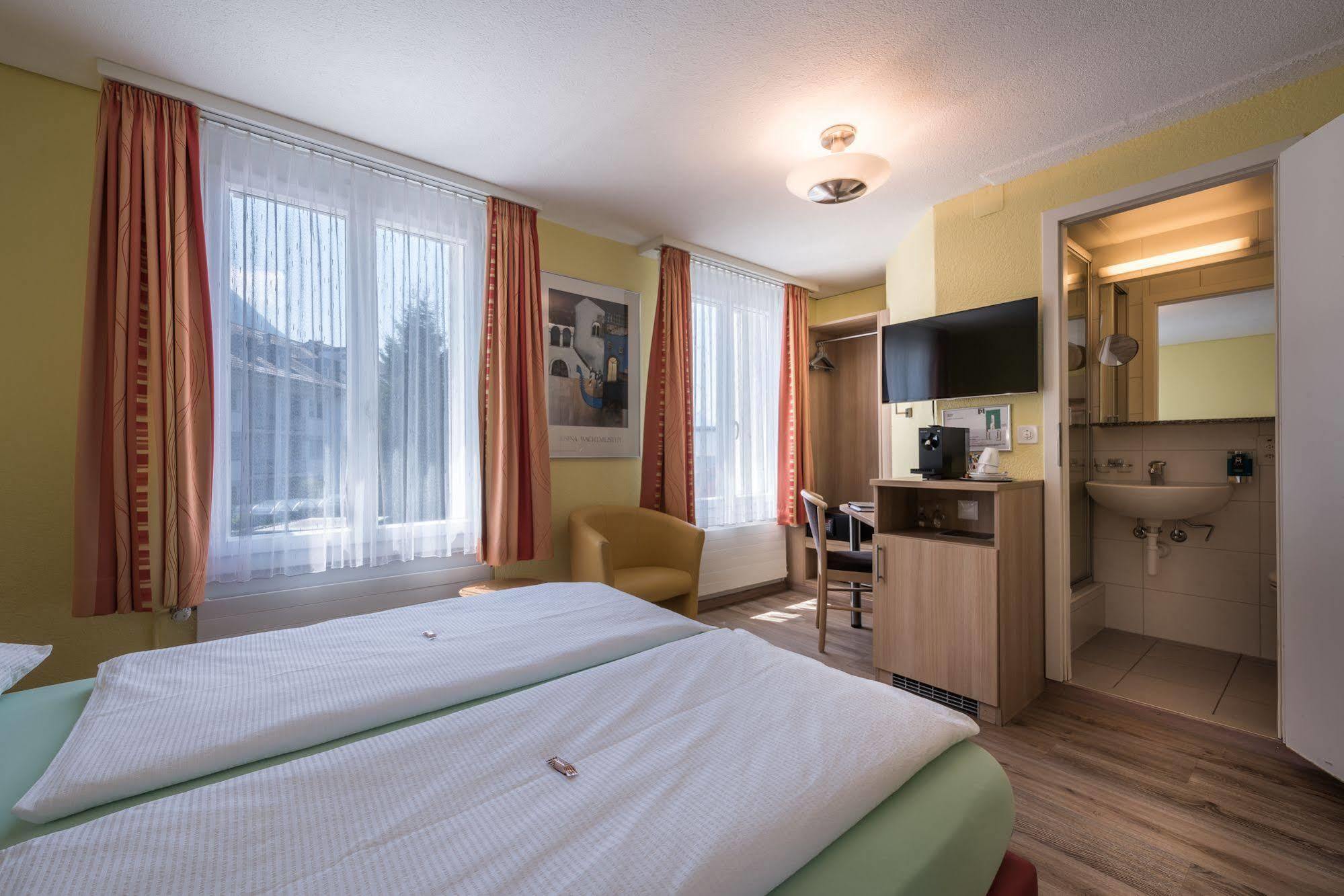 Hotel Derby Interlaken - Action & Relax Hub Kültér fotó